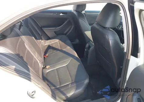 2014 Volkswagen Jetta 1.8T Se из США, поврежденный, VIN 3VWD17AJ2EM415210